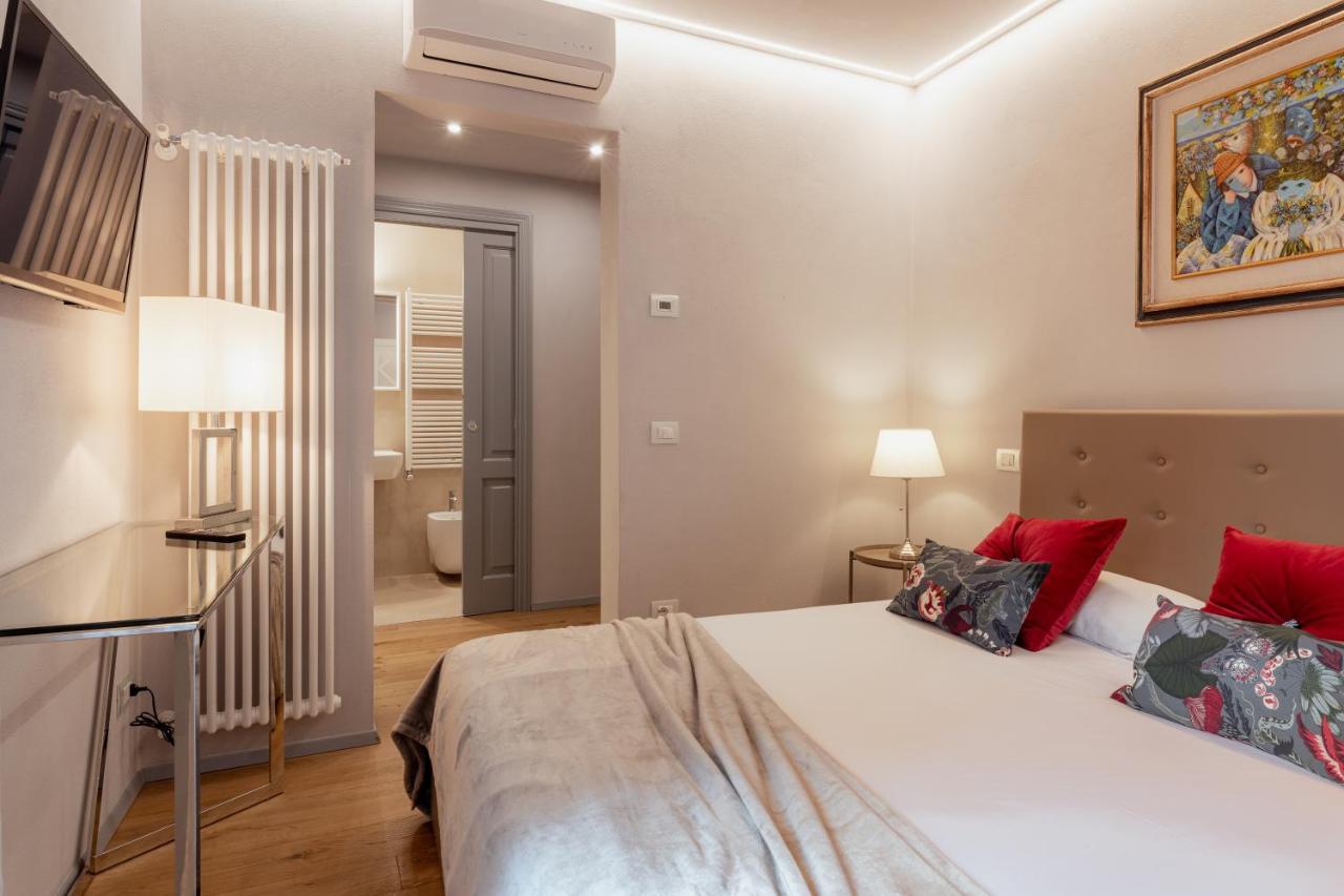 Il Cortile Di Elisa & Our Flats Bed & Breakfast Lucca Luaran gambar