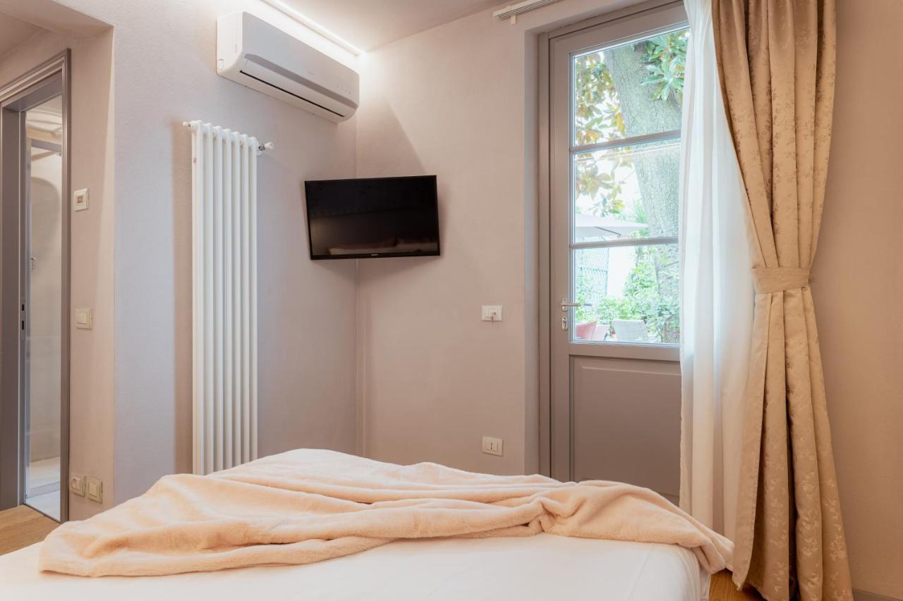 Il Cortile Di Elisa & Our Flats Bed & Breakfast Lucca Luaran gambar
