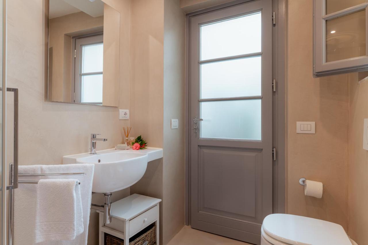 Il Cortile Di Elisa & Our Flats Bed & Breakfast Lucca Luaran gambar