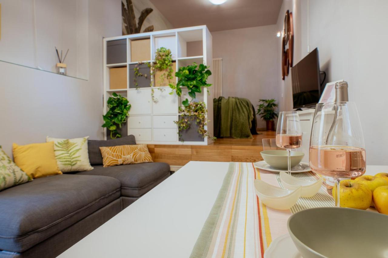 Il Cortile Di Elisa & Our Flats Bed & Breakfast Lucca Luaran gambar