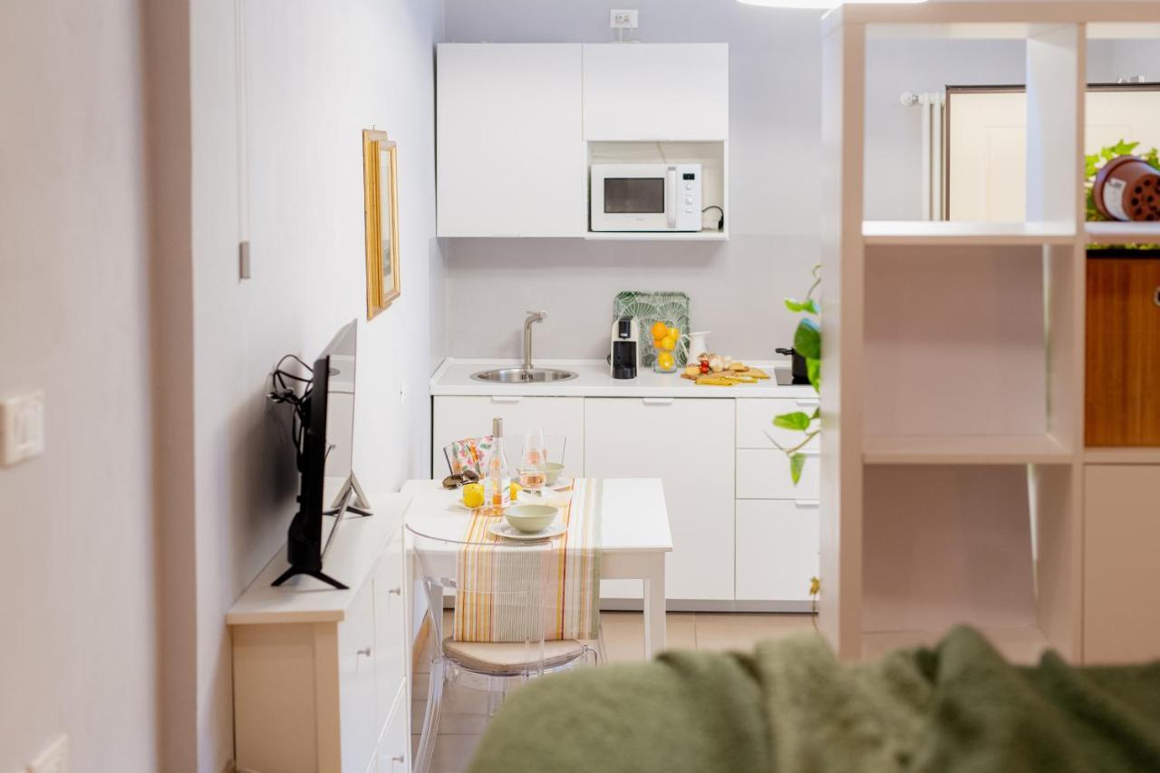 Il Cortile Di Elisa & Our Flats Bed & Breakfast Lucca Luaran gambar